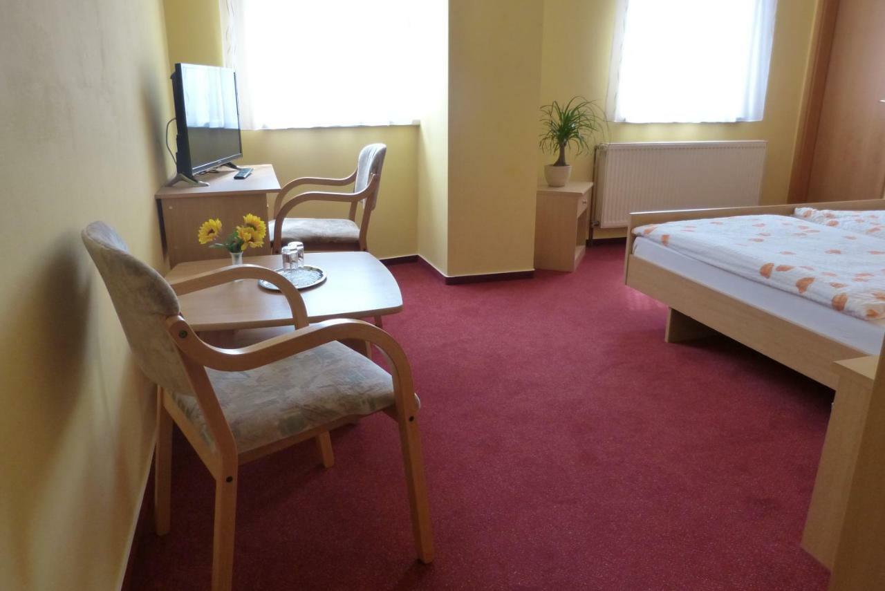 Pension Johannistal Зебниц Екстериор снимка